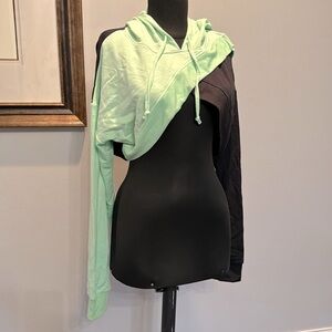 Society 212 greens and black cropped sweatshirt NWT L
